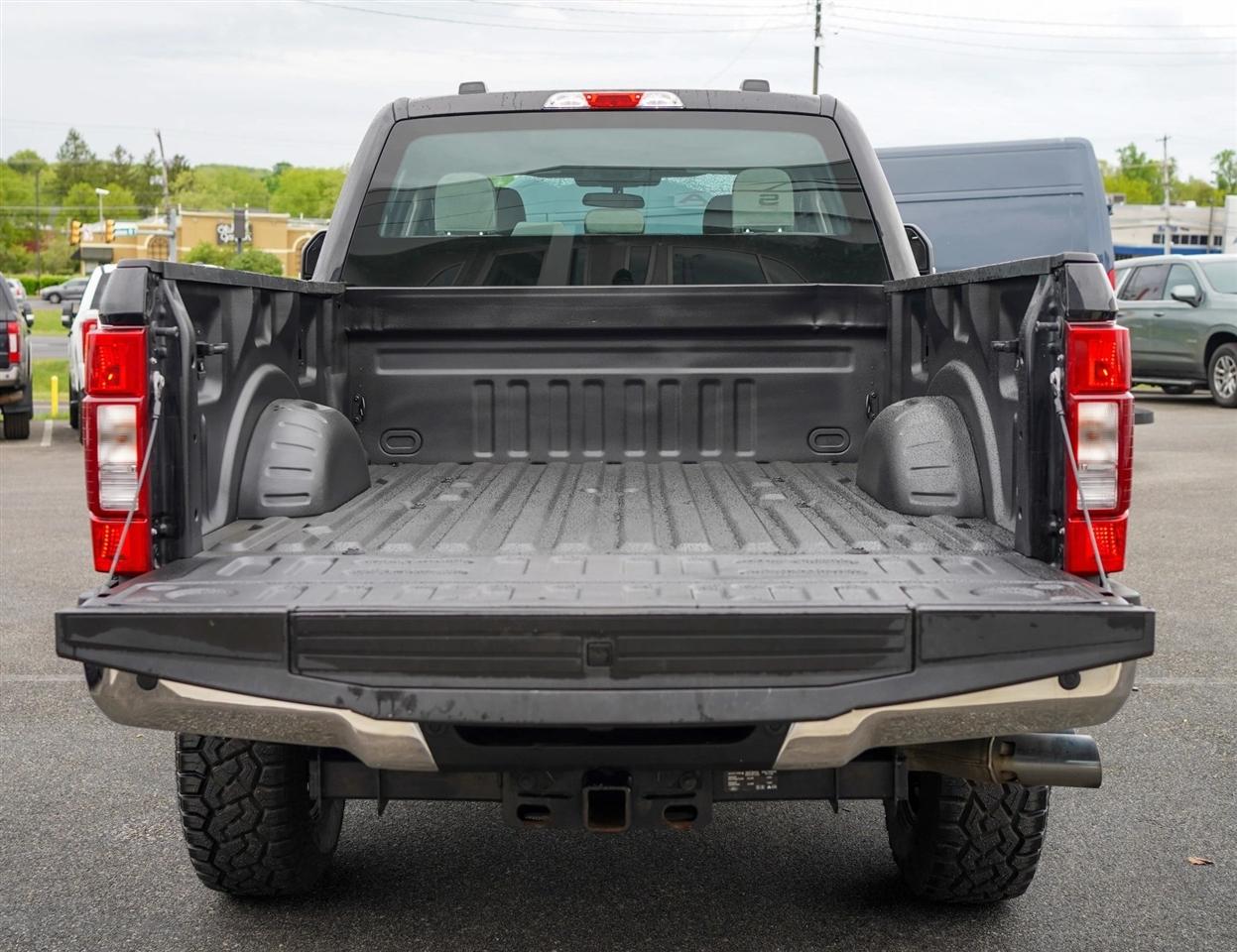 Ford F-250 SD XLT Crew Cab 4WD 2022