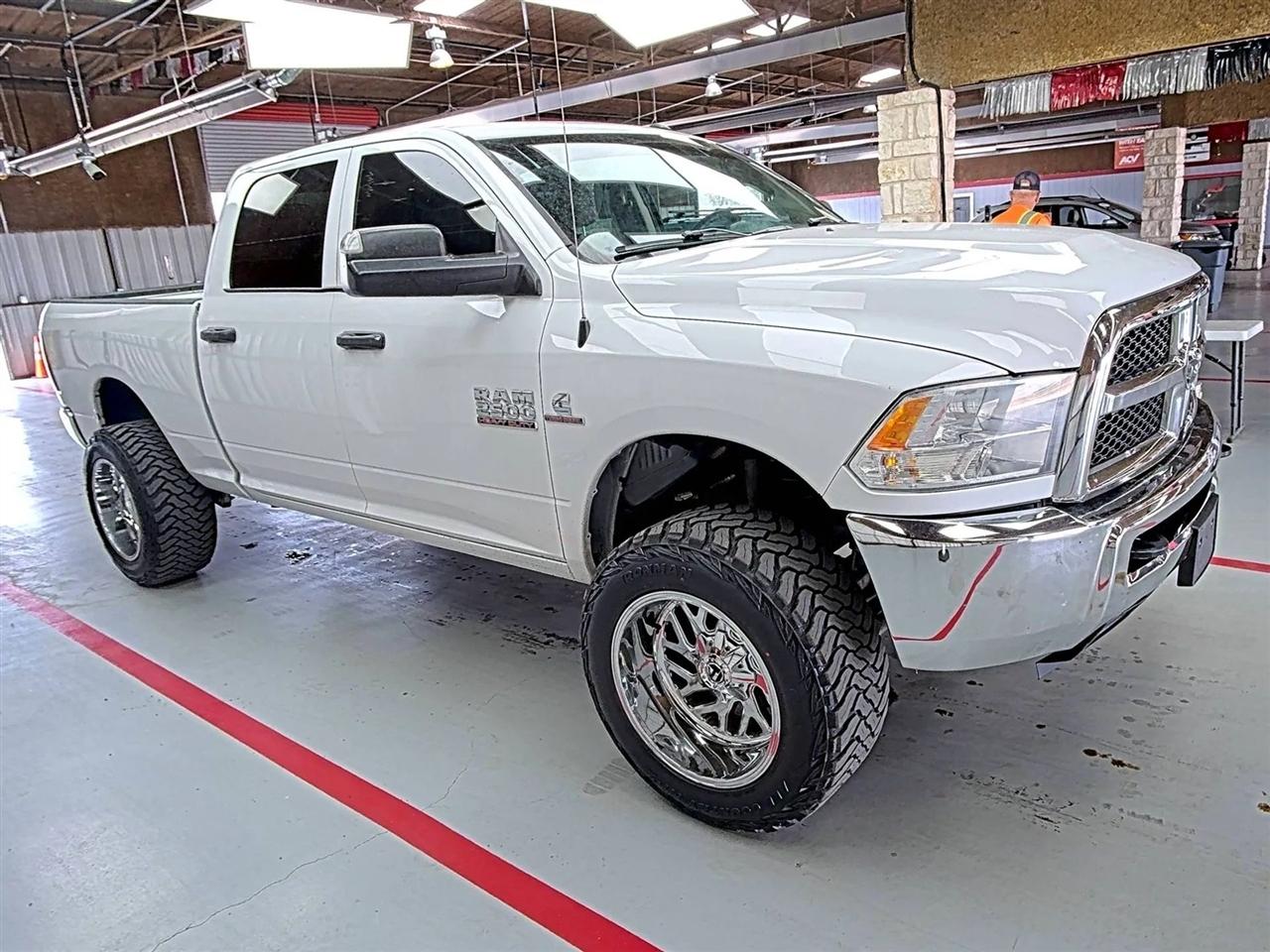 RAM 2500 Tradesman Crew Cab SWB 4WD 2018