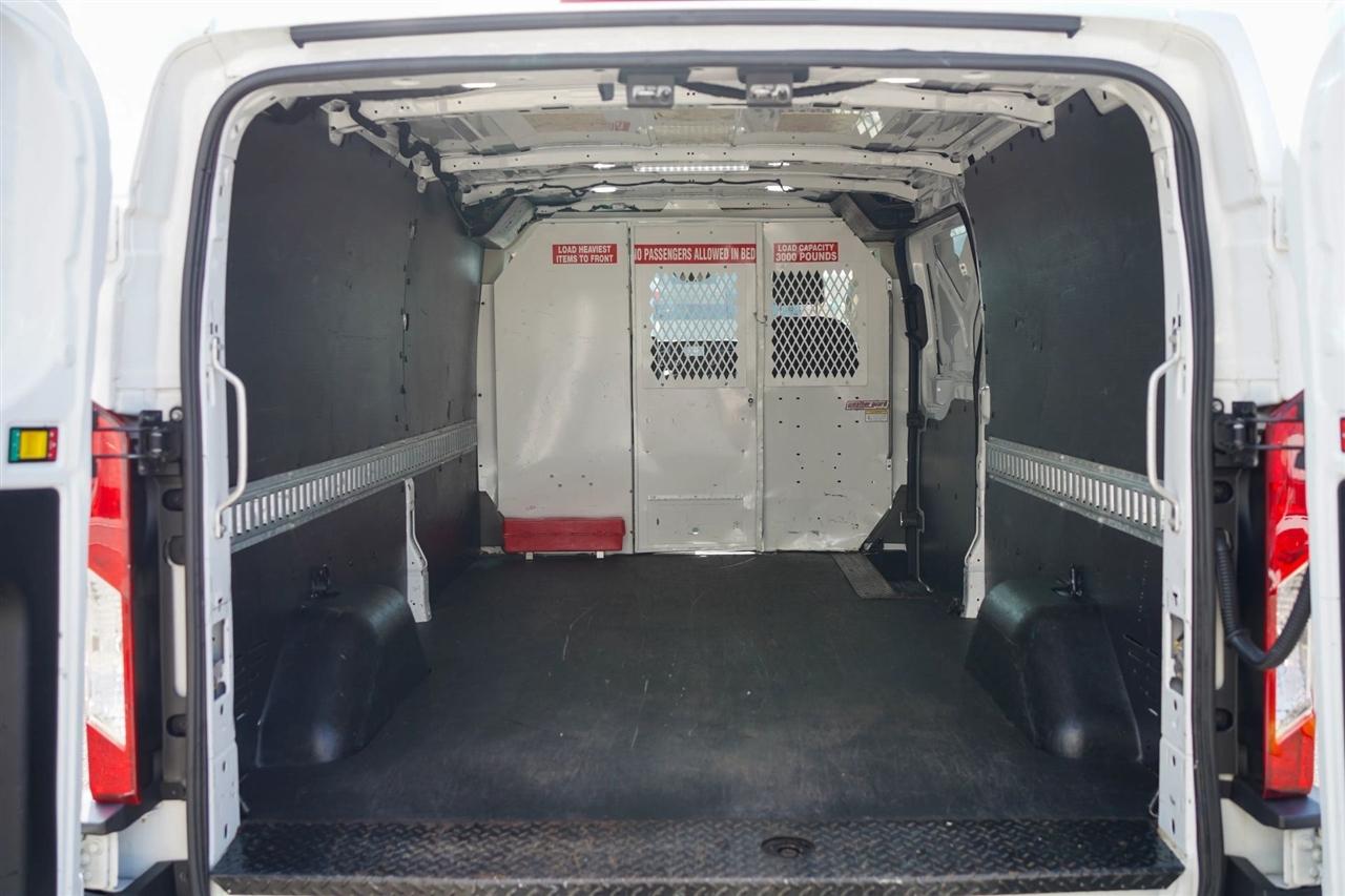 Ford Transit 350 Van Low Roof Sliding Pass. 130-in. WB 2020