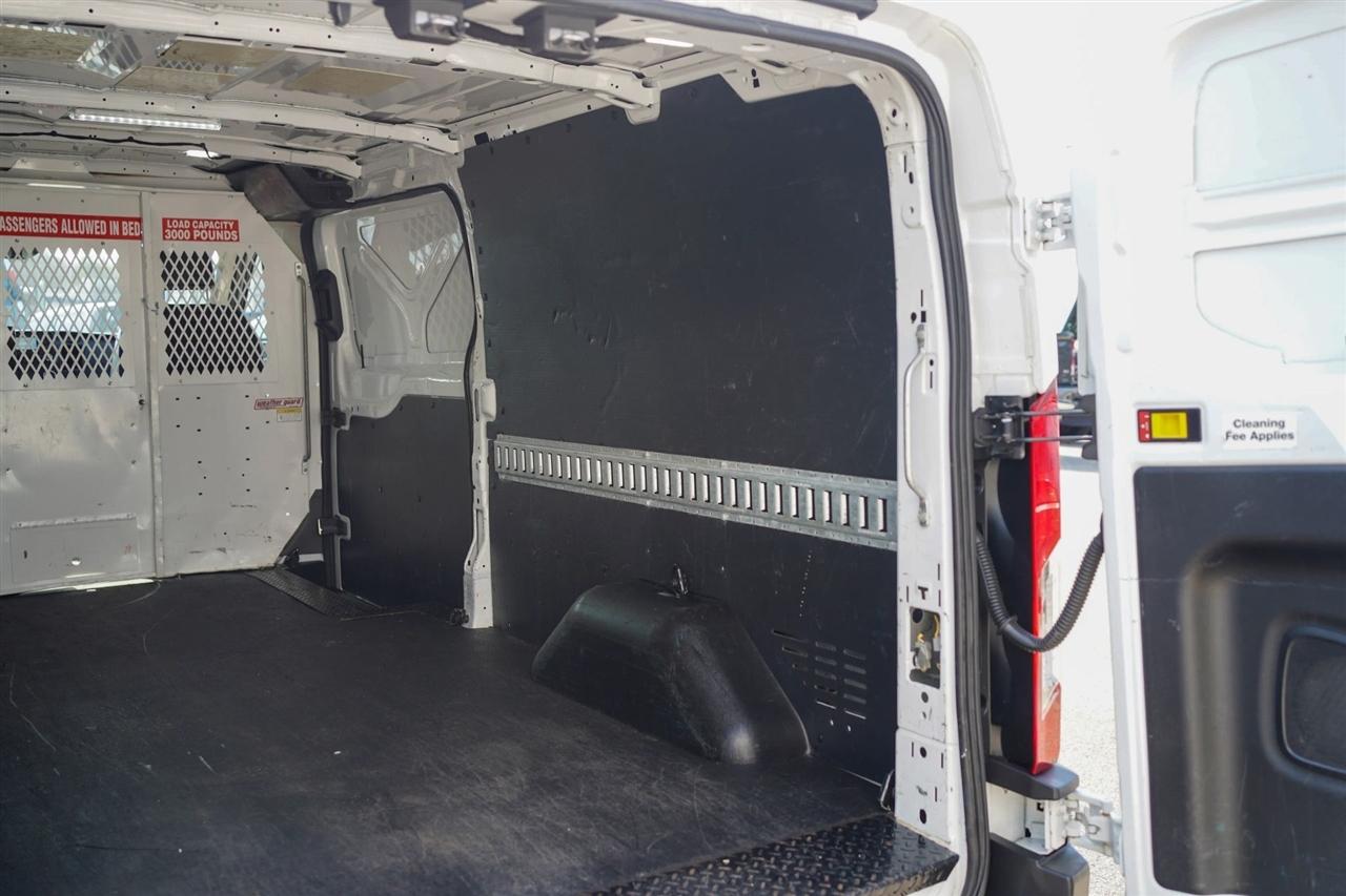 Ford Transit 350 Van Low Roof Sliding Pass. 130-in. WB 2020