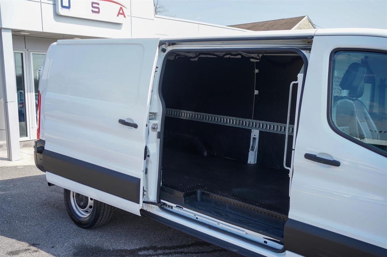 Ford Transit 350 Van Low Roof Sliding Pass. 130-in. WB 2020