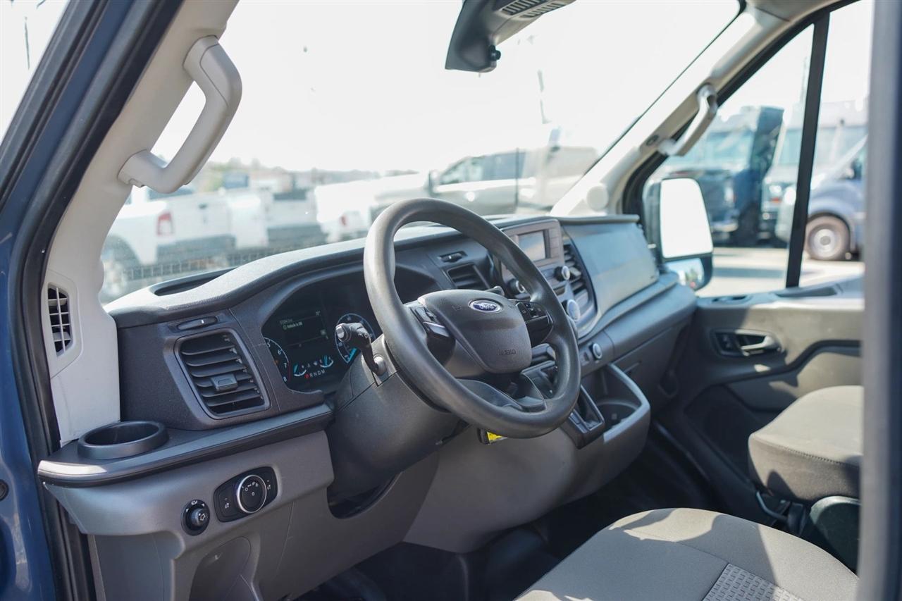 Ford Transit 250 Van High Roof w/Sliding Pass. 148-in. WB EL 2020