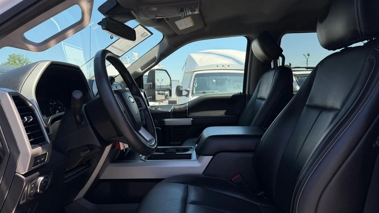 Ford F-250 SD Lariat Crew Cab 4WD 2021