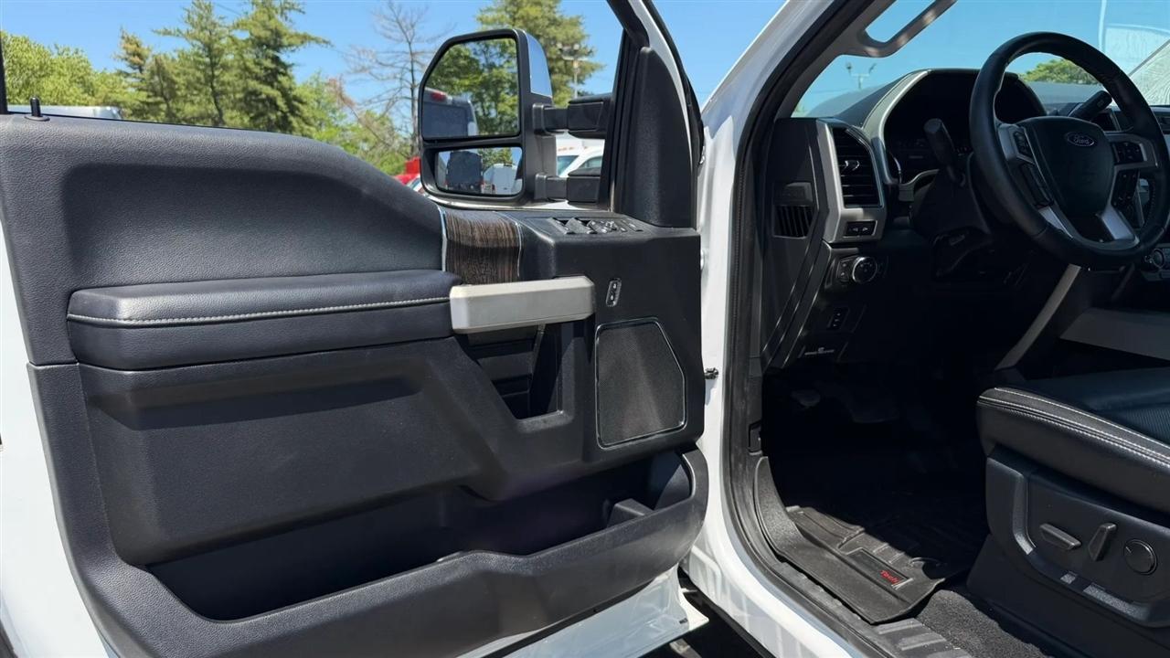 Ford F-250 SD Lariat Crew Cab 4WD 2021