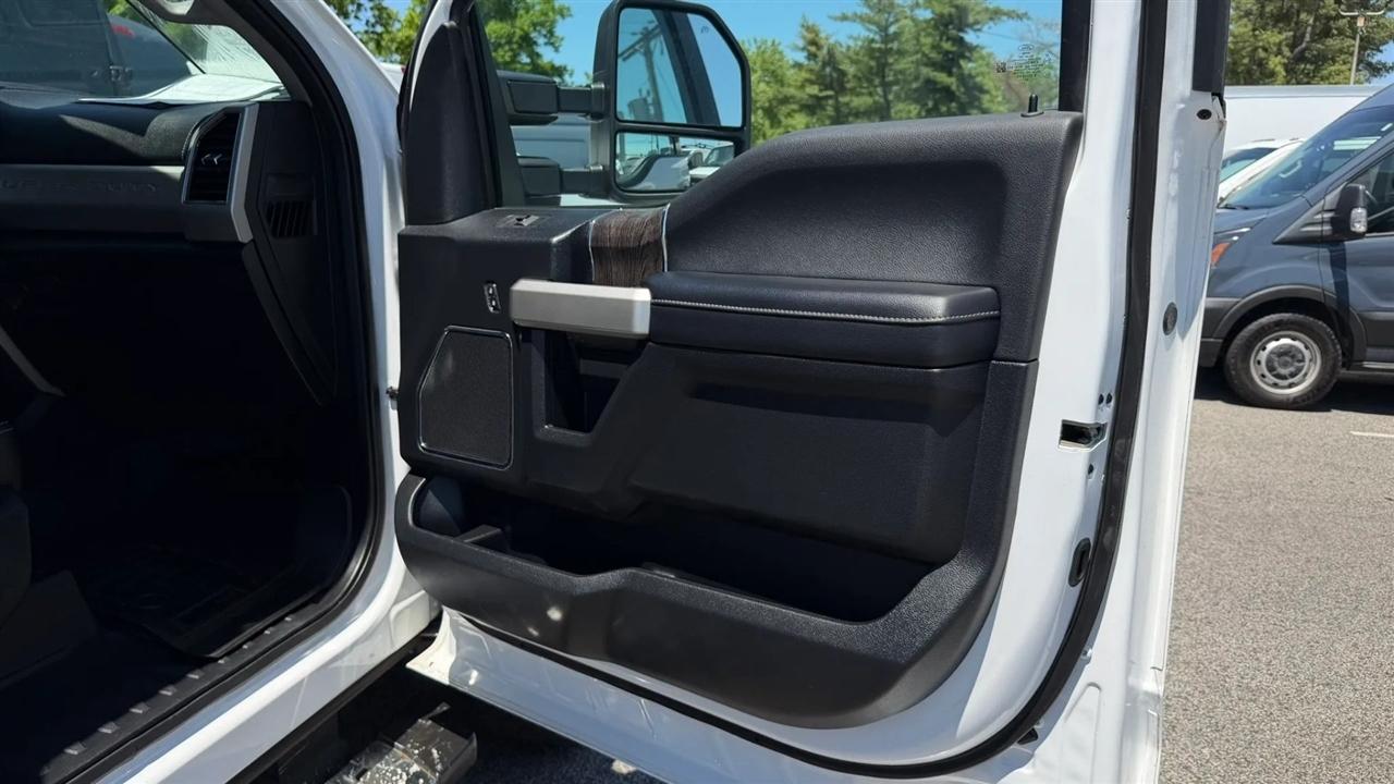 Ford F-250 SD Lariat Crew Cab 4WD 2021