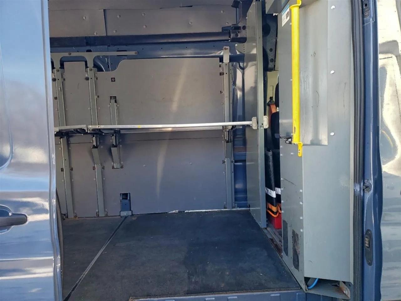 Ford Transit 250 Van High Roof w/Sliding Pass. 148-in. WB EL 2020