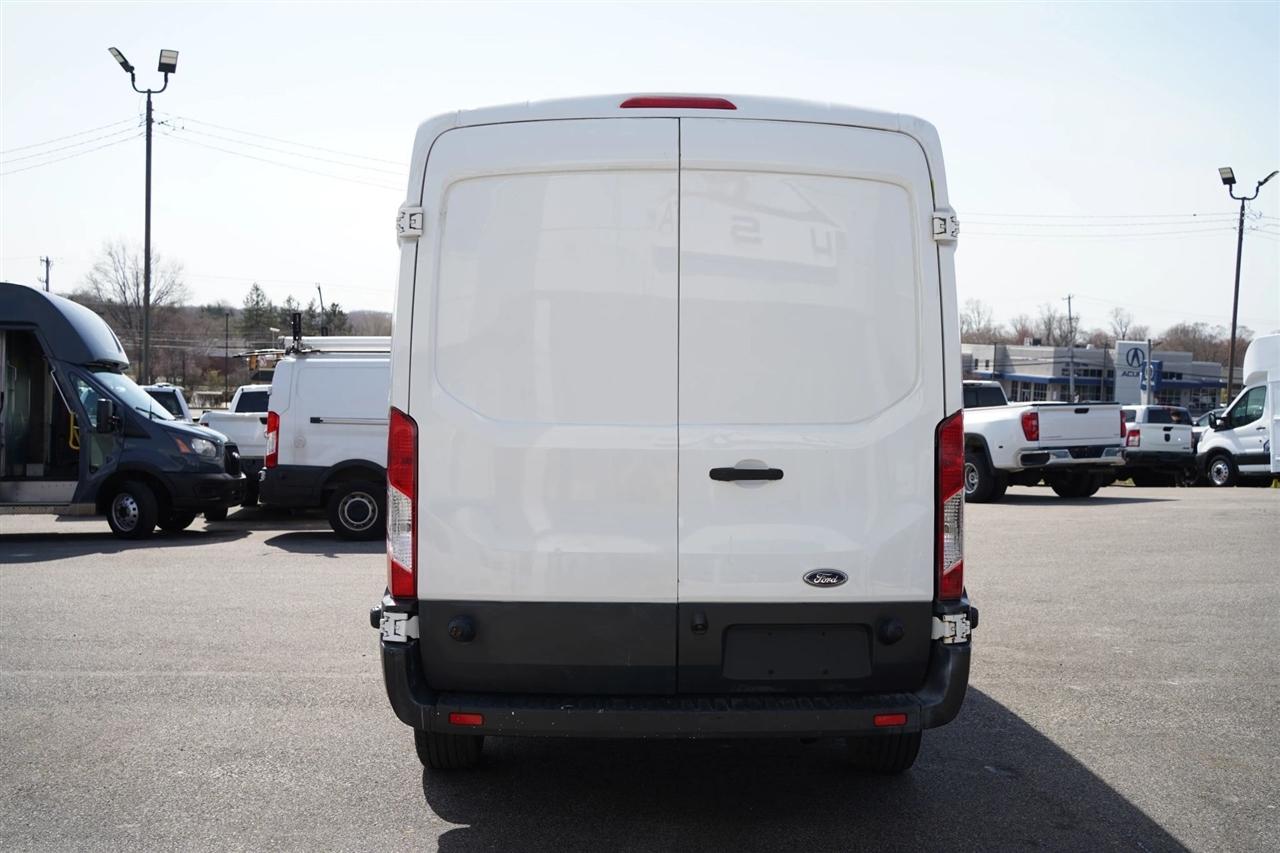 Ford Transit 250 Van Med. Roof w/Sliding Pass. 148-in. WB 2017