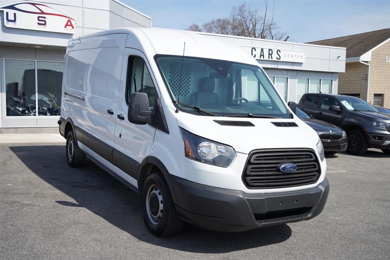 Ford Transit 250 Van Med. Roof w/Sliding Pass. 148-in. WB 2017