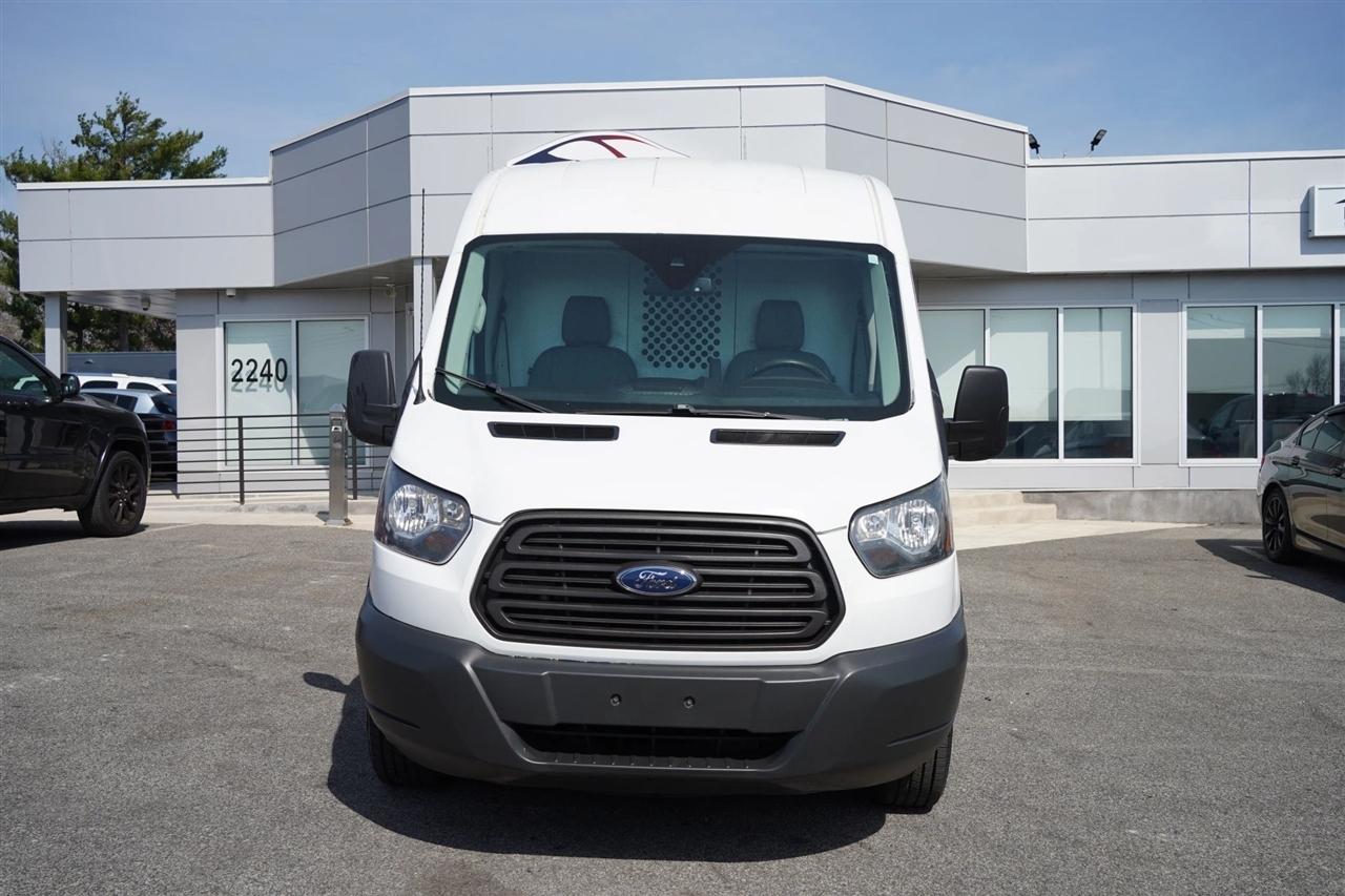 Ford Transit 250 Van Med. Roof w/Sliding Pass. 148-in. WB 2017