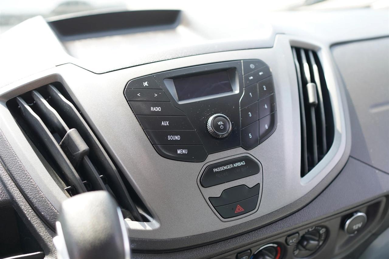 Ford Transit 250 Van Med. Roof w/Sliding Pass. 148-in. WB 2017