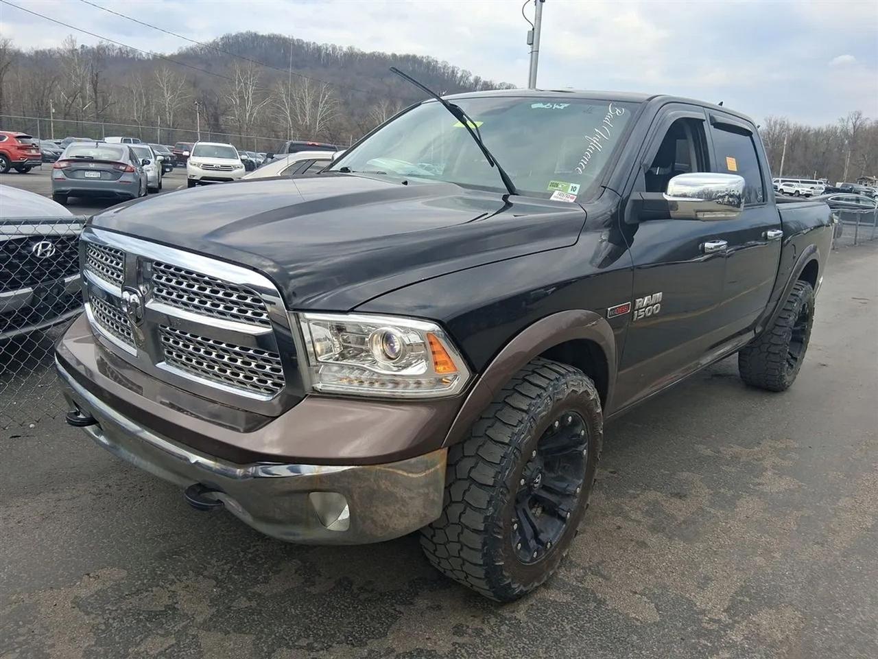 RAM 1500 Laramie Crew Cab SWB 4WD 2018