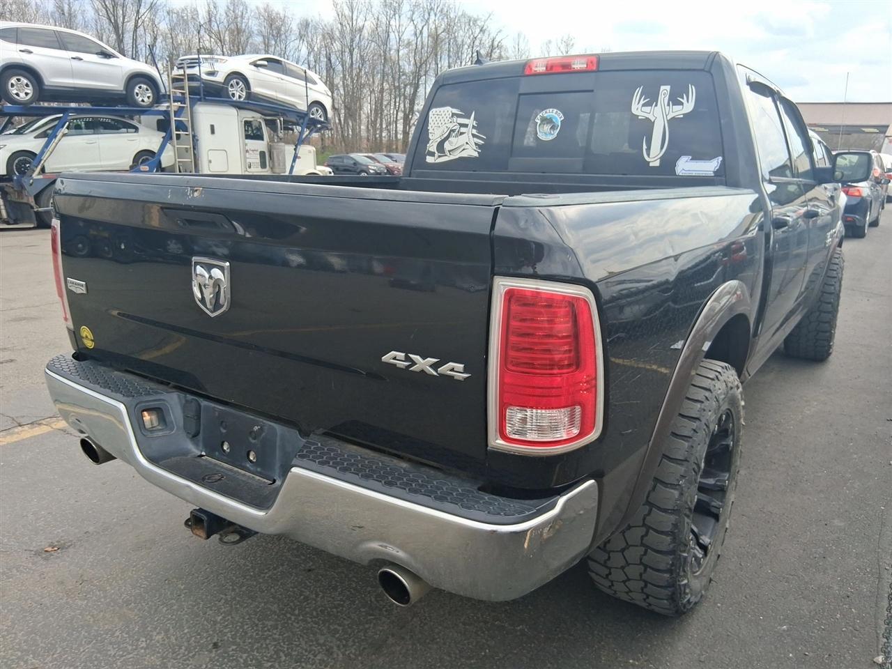 RAM 1500 Laramie Crew Cab SWB 4WD 2018