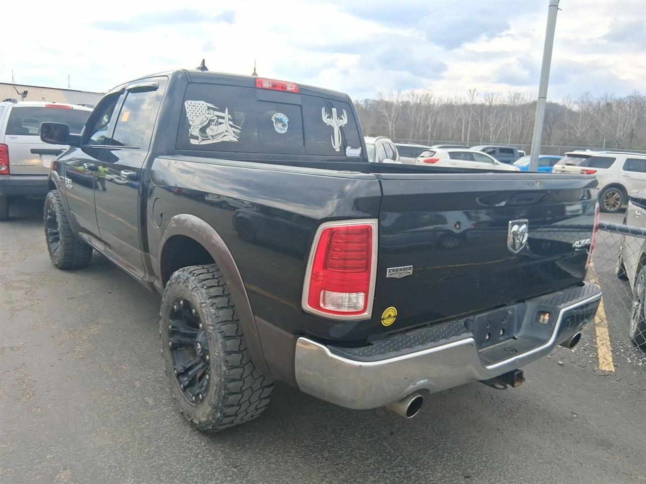 RAM 1500 Laramie Crew Cab SWB 4WD 2018