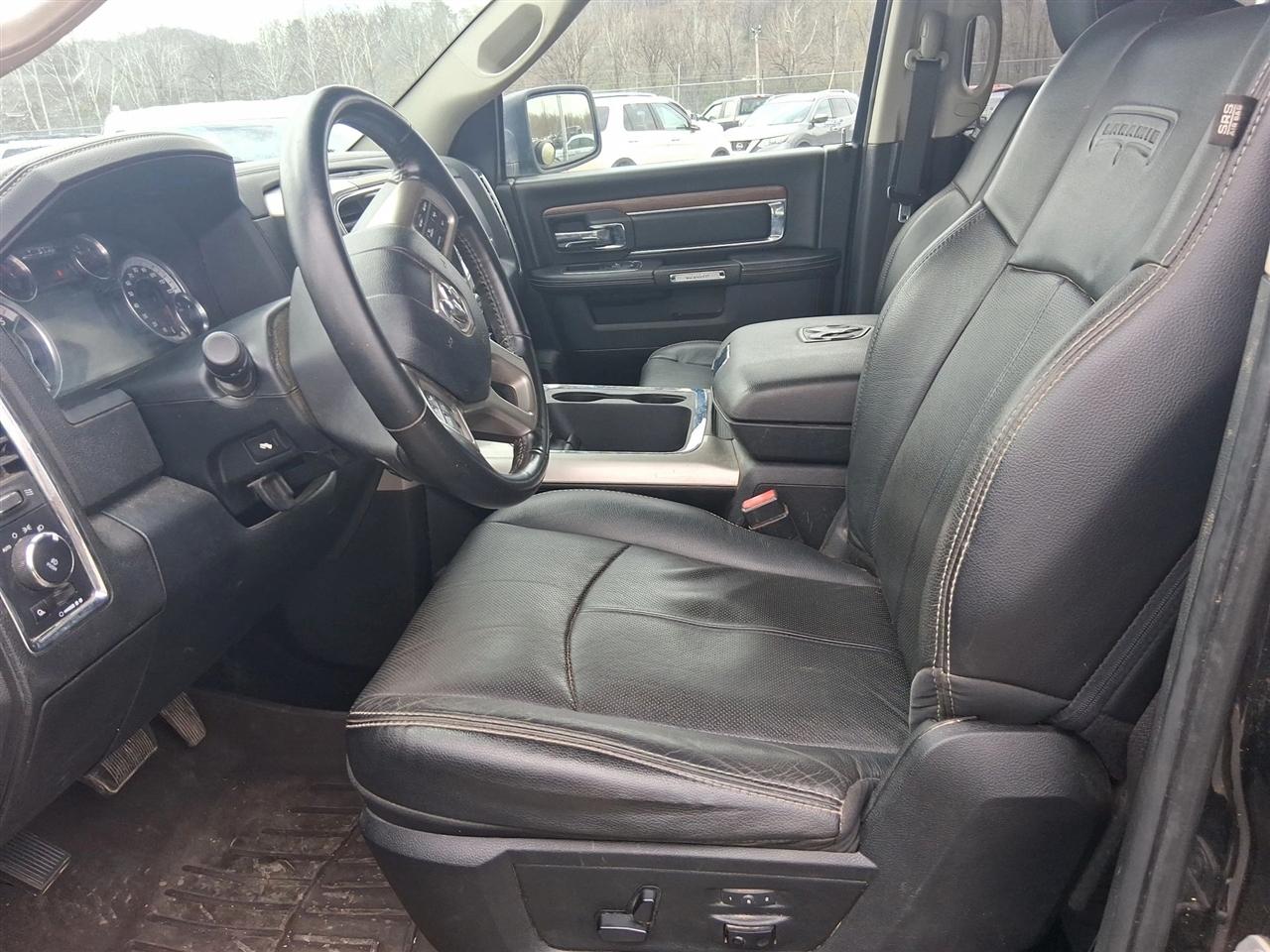 RAM 1500 Laramie Crew Cab SWB 4WD 2018