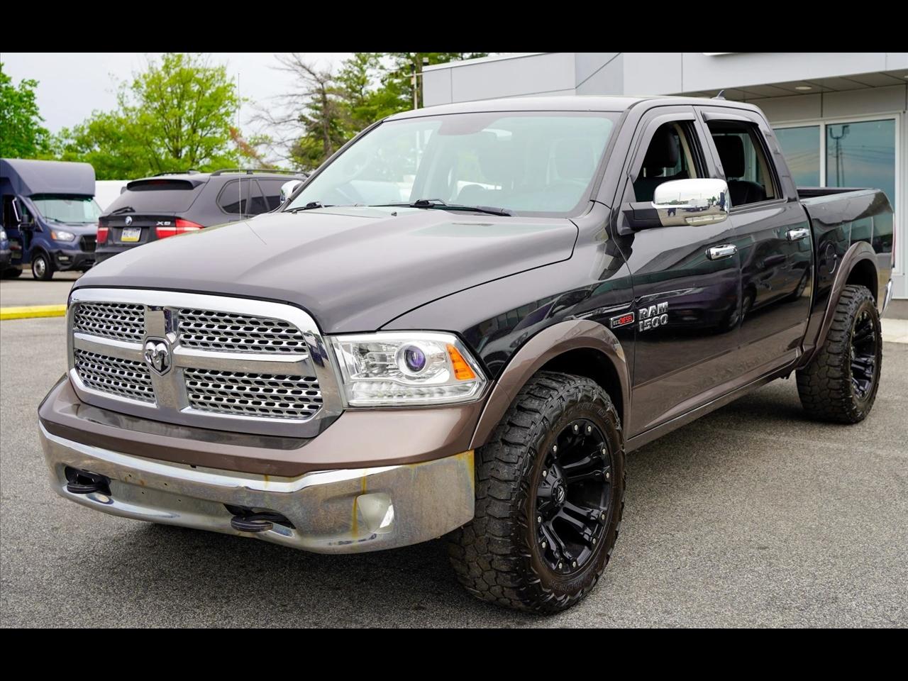2018 RAM 1500 Laramie 4x4 Crew Cab 5'7's photo