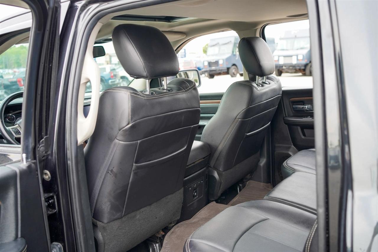 RAM 1500 Laramie Crew Cab SWB 4WD 2018