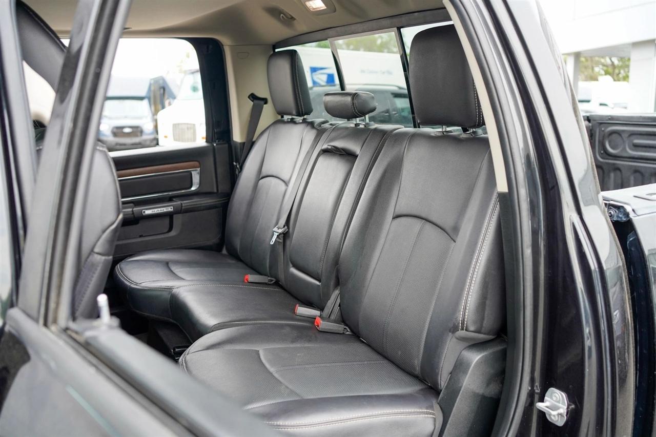 RAM 1500 Laramie Crew Cab SWB 4WD 2018