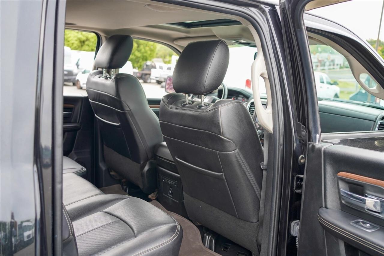RAM 1500 Laramie Crew Cab SWB 4WD 2018