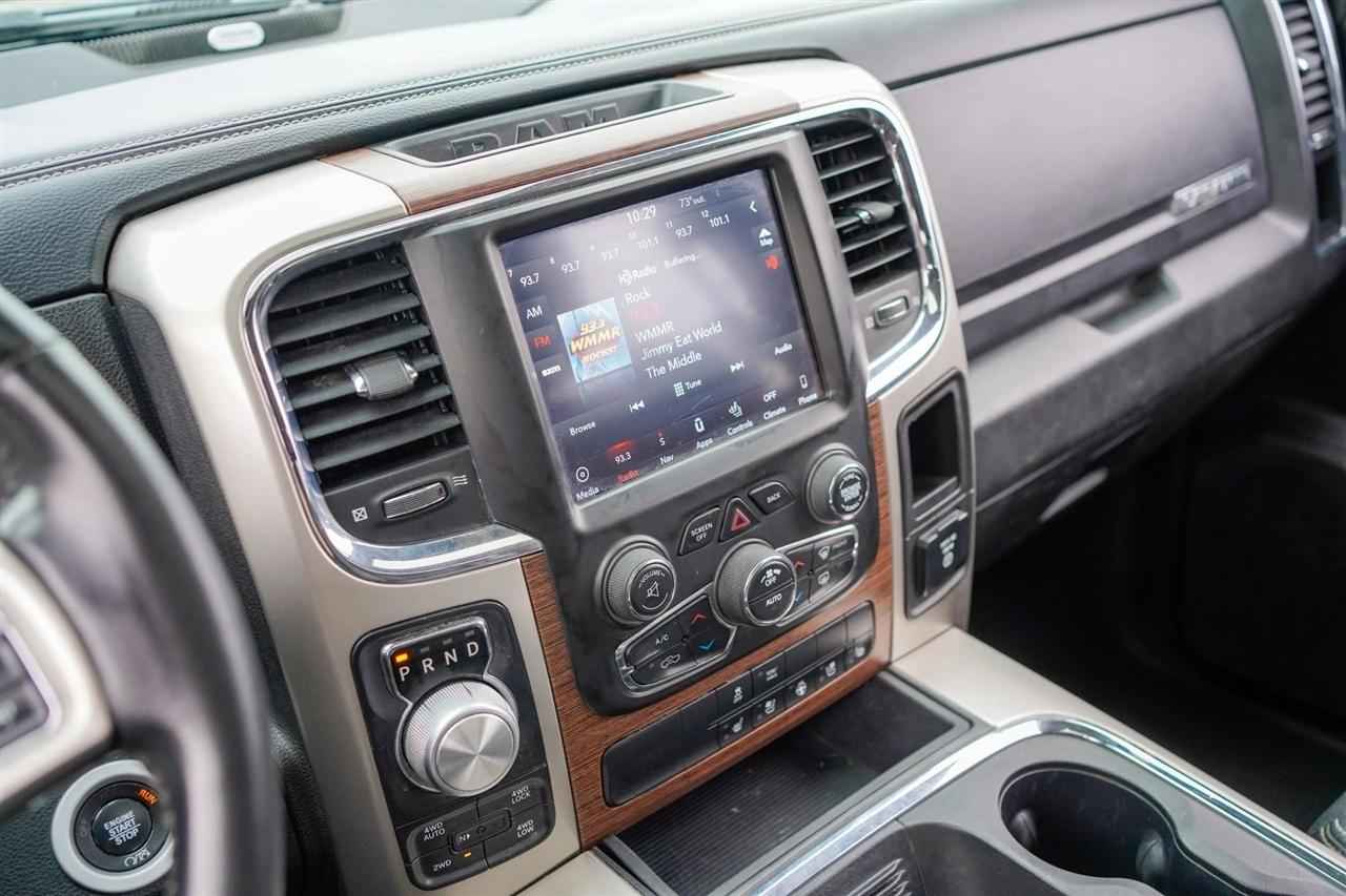 RAM 1500 Laramie Crew Cab SWB 4WD 2018