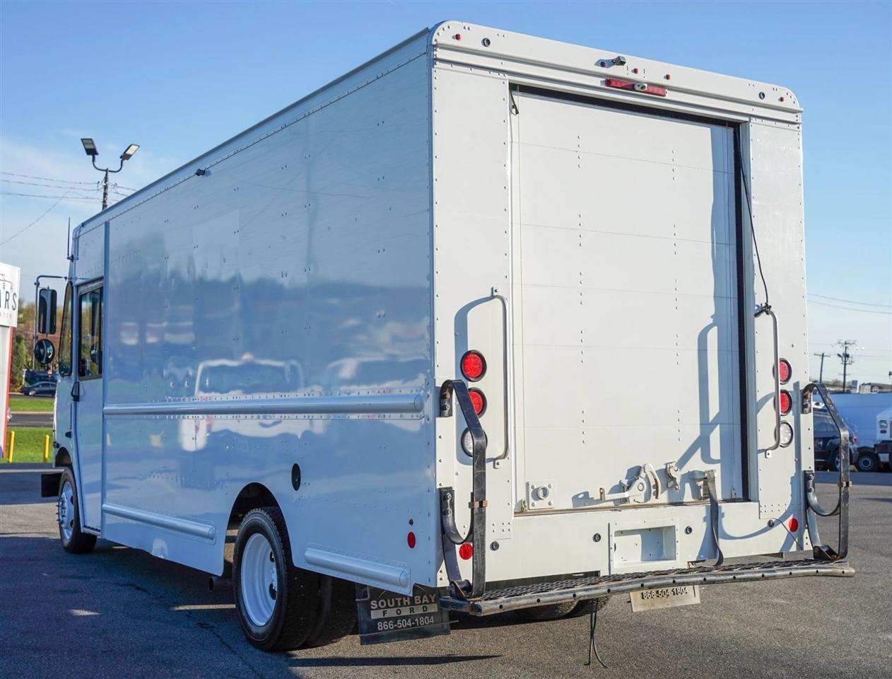 Ford Stripped Chassis  2021