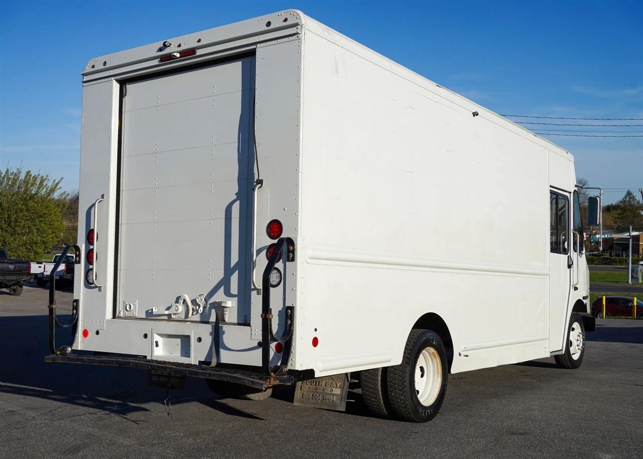 Ford Stripped Chassis  2021