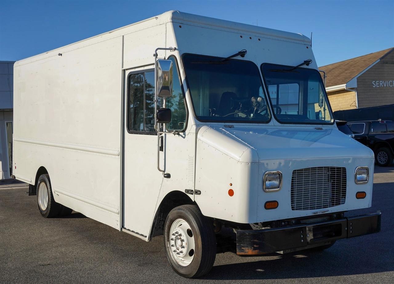 Ford Stripped Chassis  2021