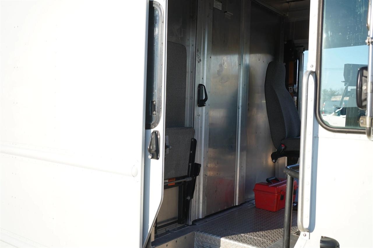 Ford Stripped Chassis  2021