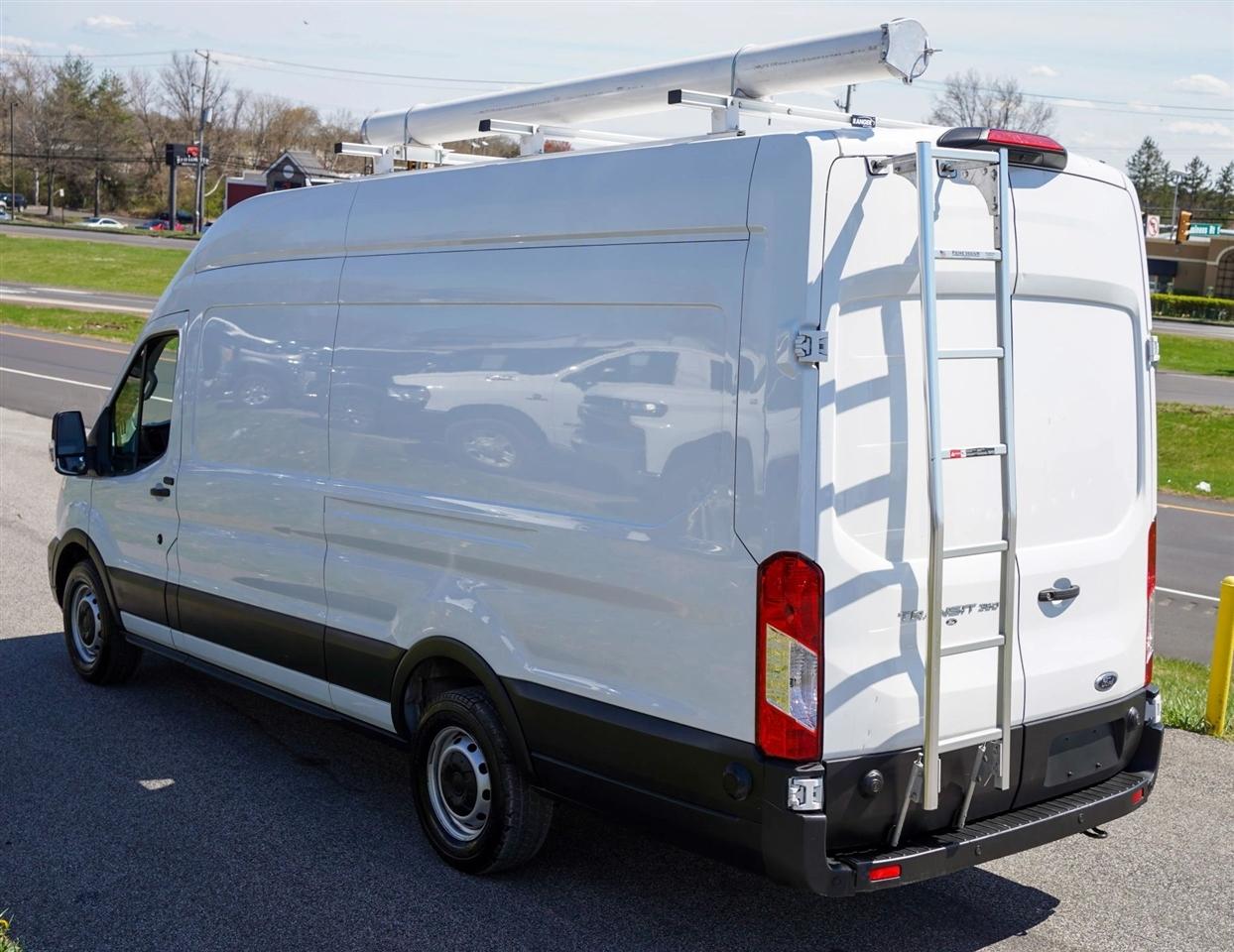 Ford Transit 350 Van High Roof w/Sliding Pass. 148-in. WB EL 2024