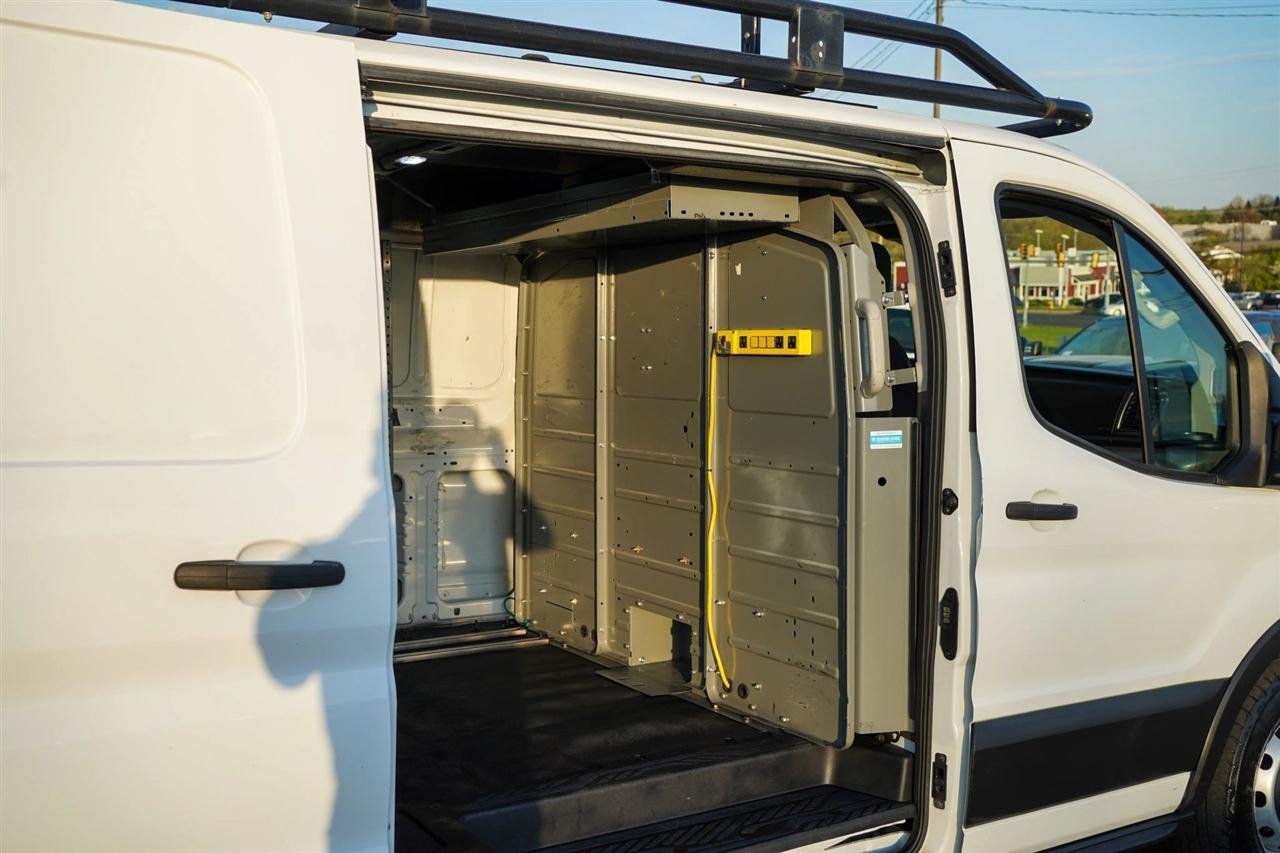 Ford Transit 250 Van Low Roof w/Sliding Pass. 130-in. WB 2020