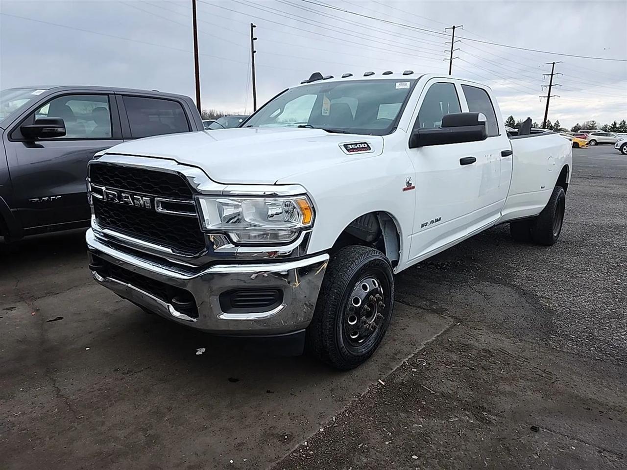 RAM 3500 Tradesman Crew Cab 4WD DRW 2021