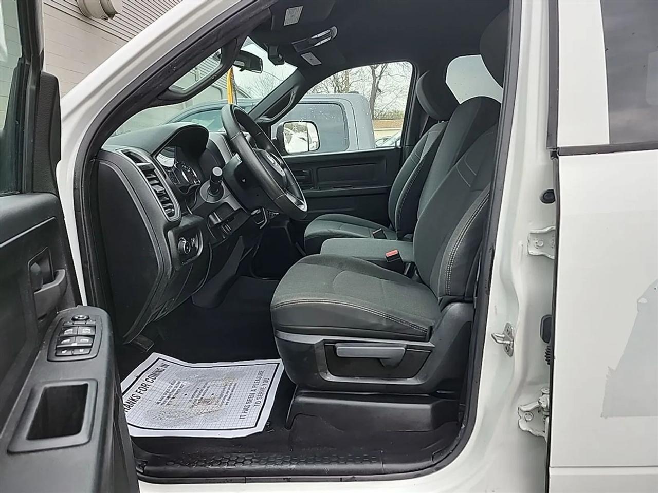 RAM 3500 Tradesman Crew Cab 4WD DRW 2021