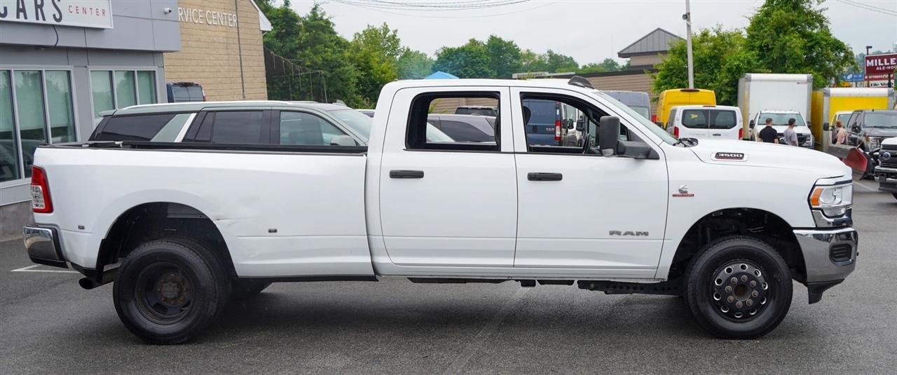 RAM 3500 Tradesman Crew Cab 4WD DRW 2021