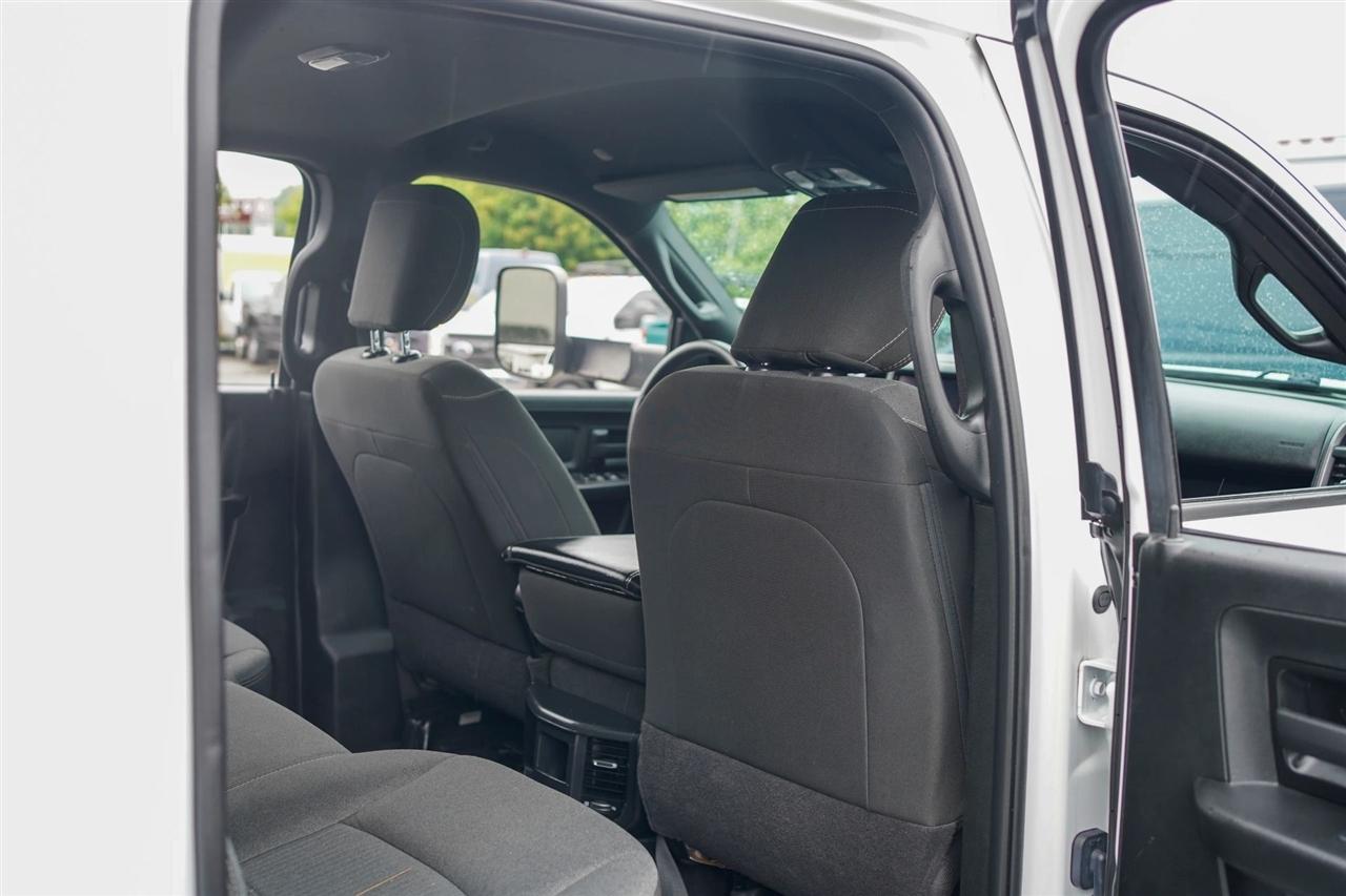 RAM 3500 Tradesman Crew Cab 4WD DRW 2021