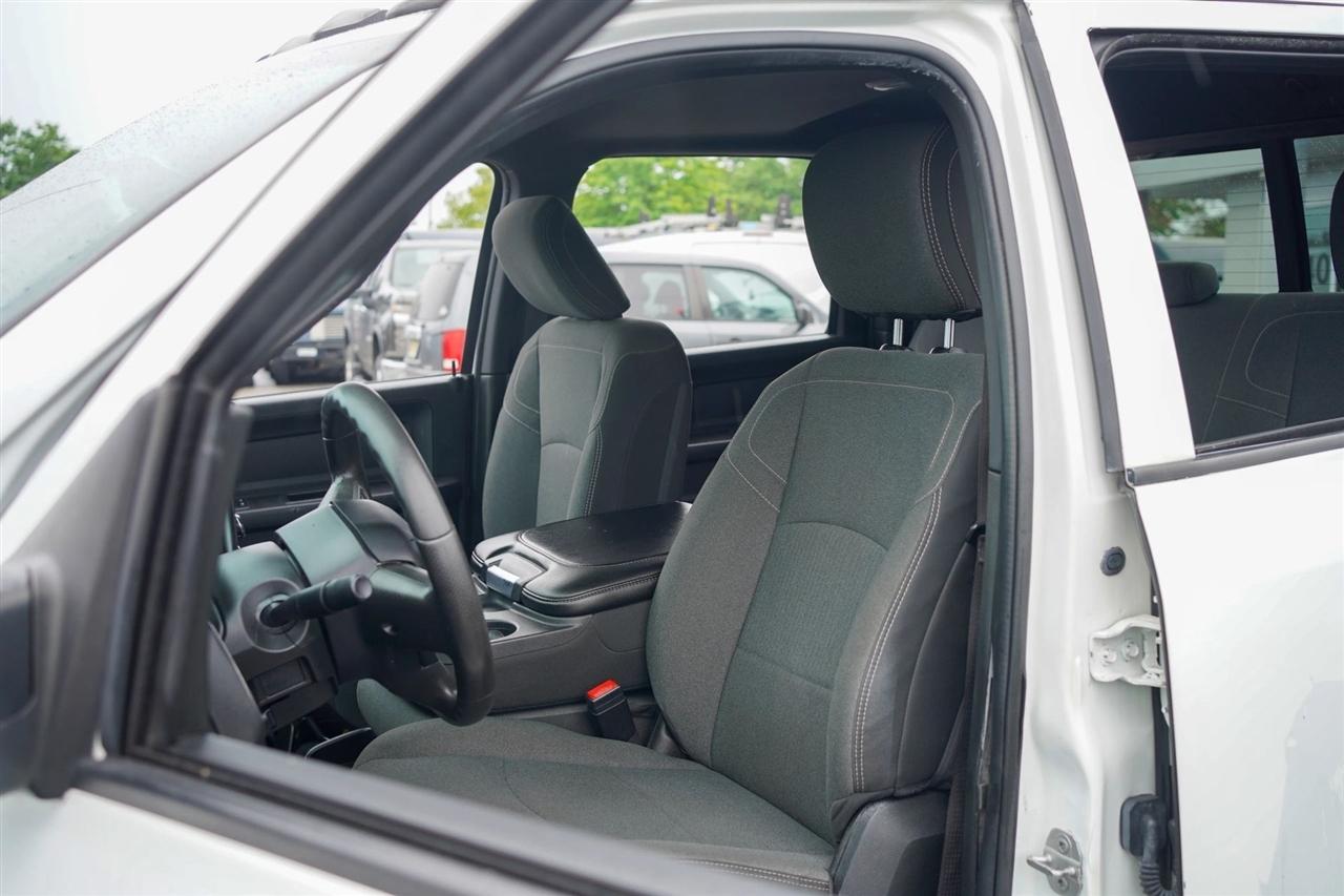 RAM 3500 Tradesman Crew Cab 4WD DRW 2021