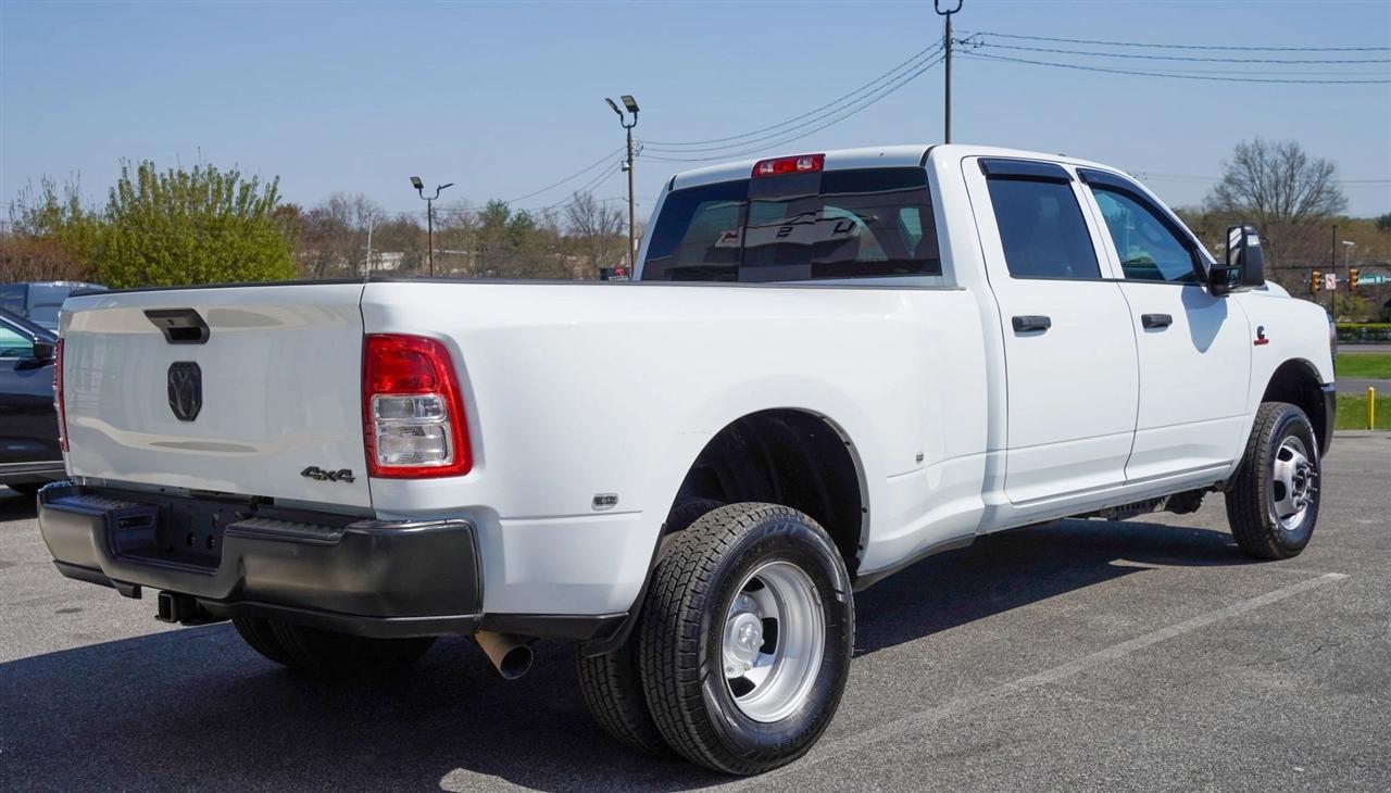 RAM 3500 Tradesman Crew Cab 4WD DRW 2024