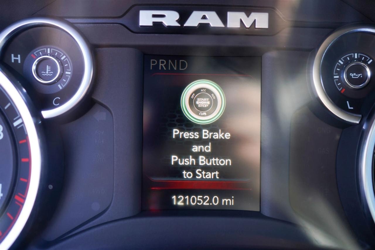 RAM 3500 Tradesman Crew Cab 4WD DRW 2024