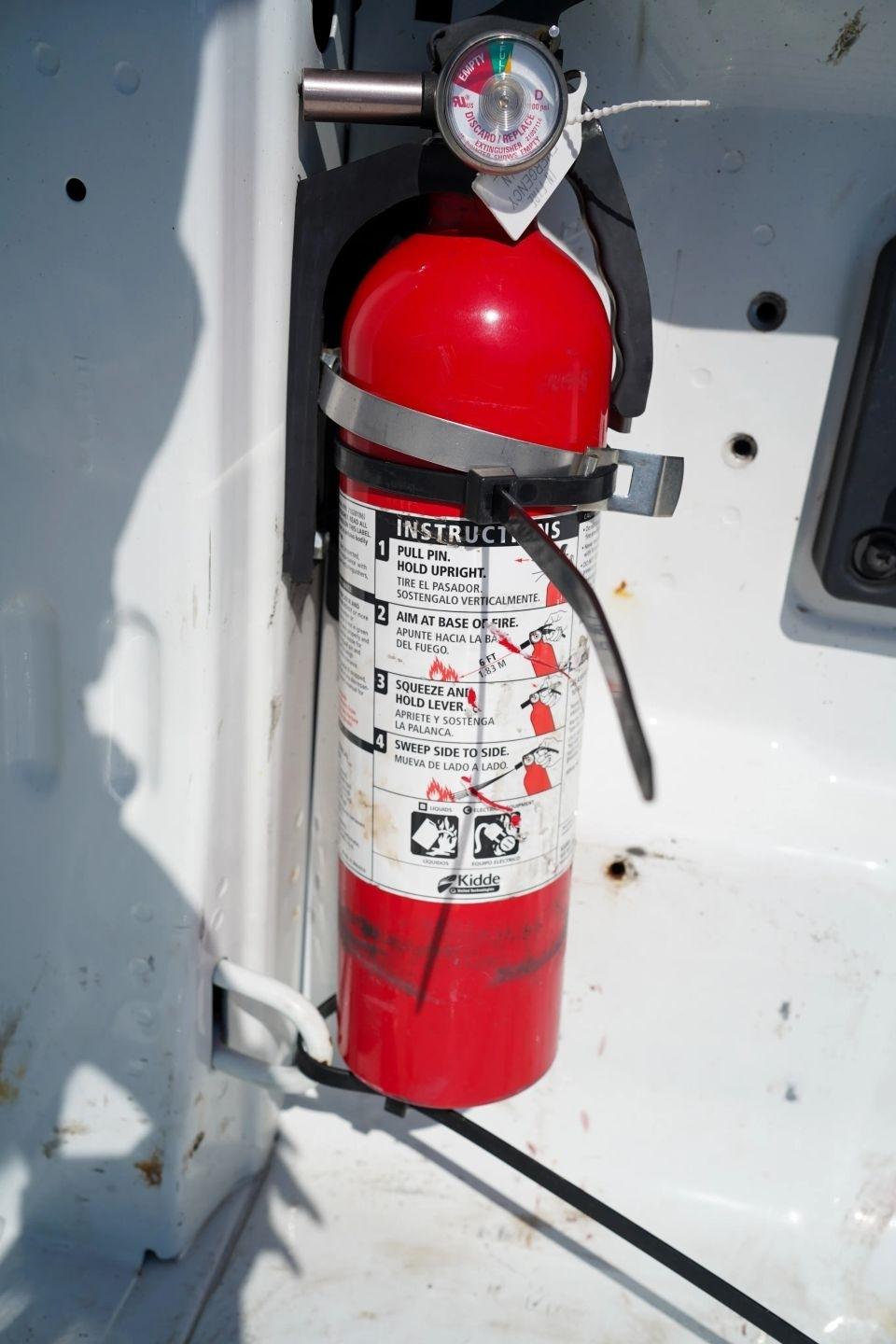 RAM 3500 Tradesman Crew Cab 4WD DRW 2024