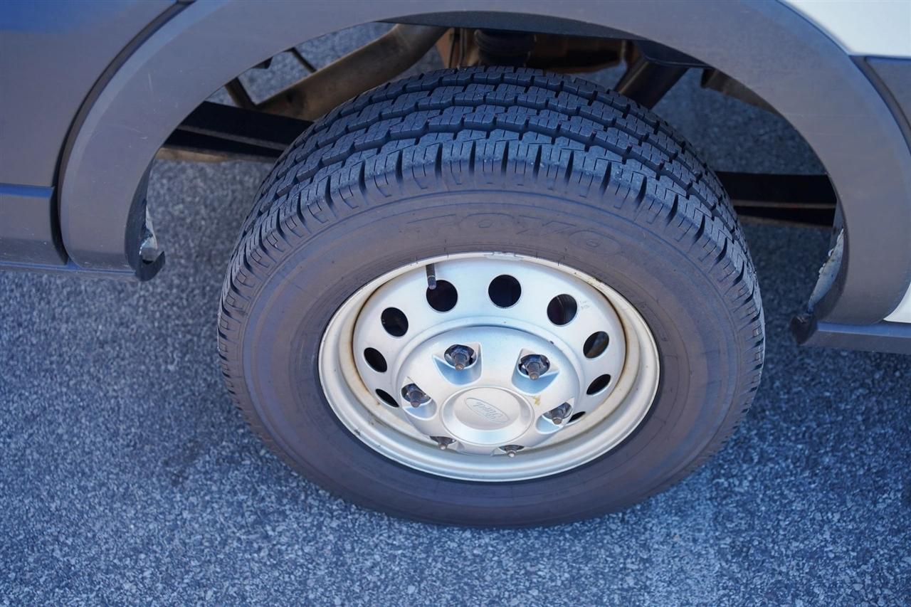 Ford Transit 350 Van Low Roof w/Sliding Pass. 148-in. WB 2020