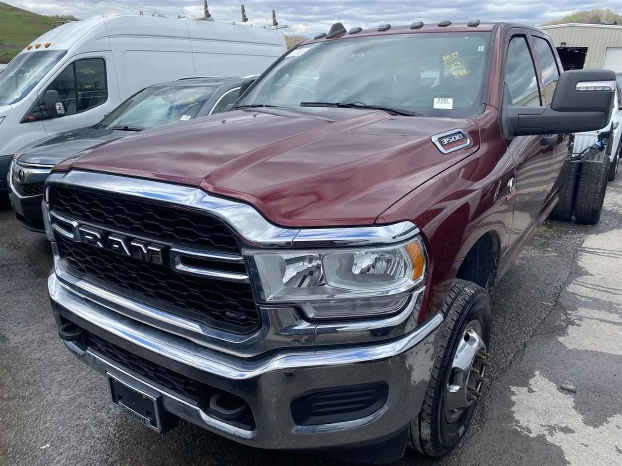 2023 RAM 3500 Tradesman 4X4 Crew Cab LWB's photo