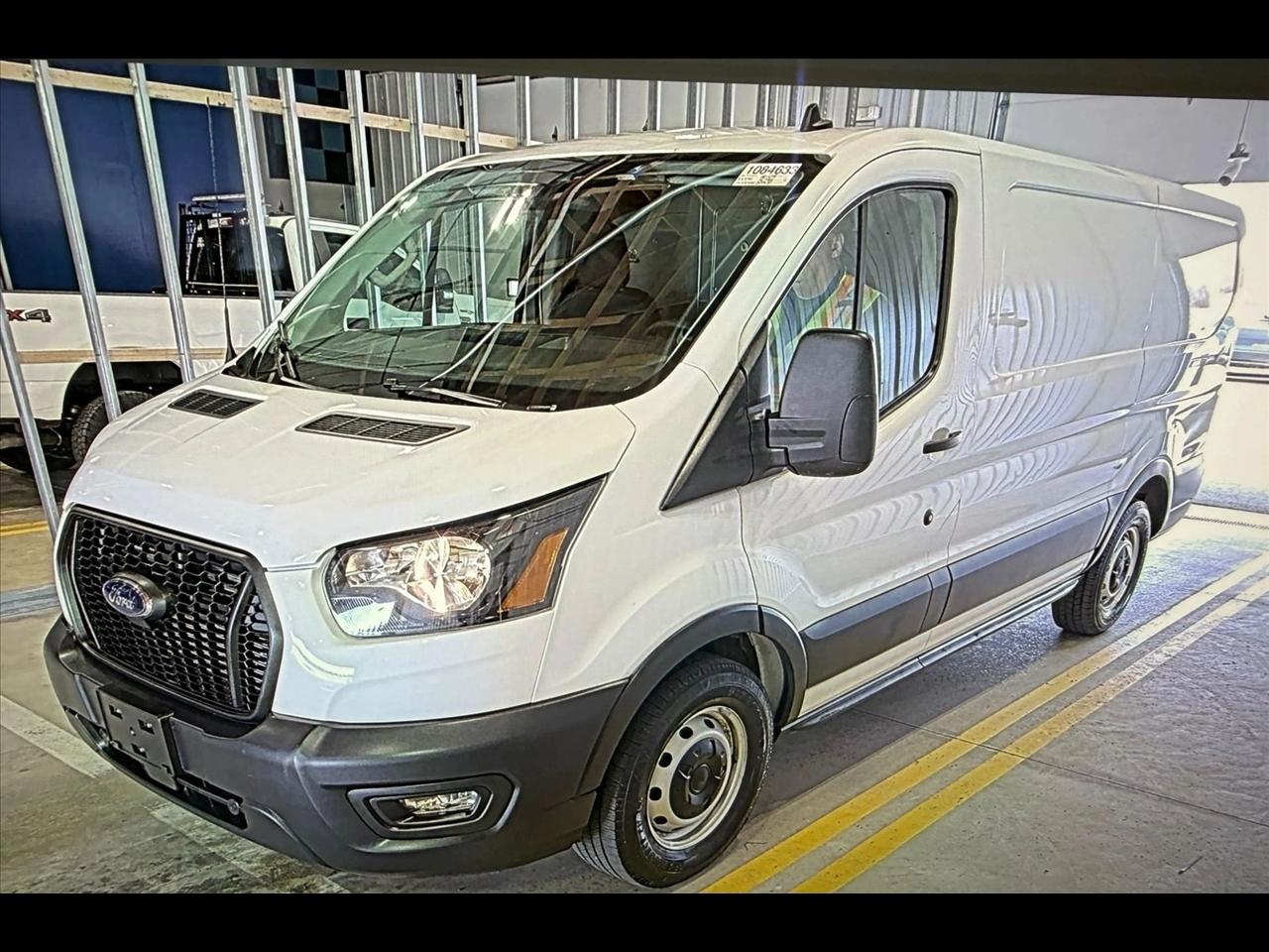 Ford Transit 150 Van Low Roof w/Sliding Pass. 130-in. WB 2023