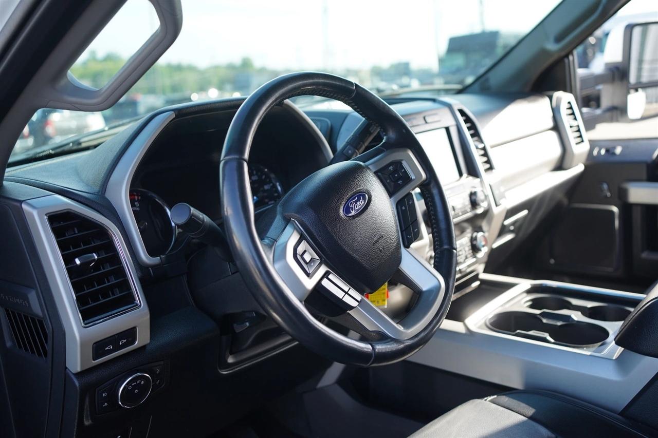Ford F-250 SD Lariat Crew Cab 4WD 2021