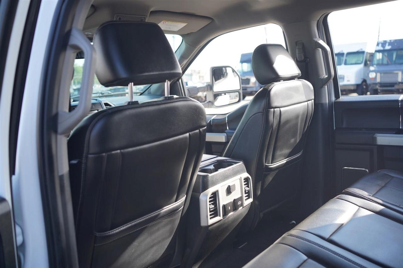 Ford F-250 SD Lariat Crew Cab 4WD 2021