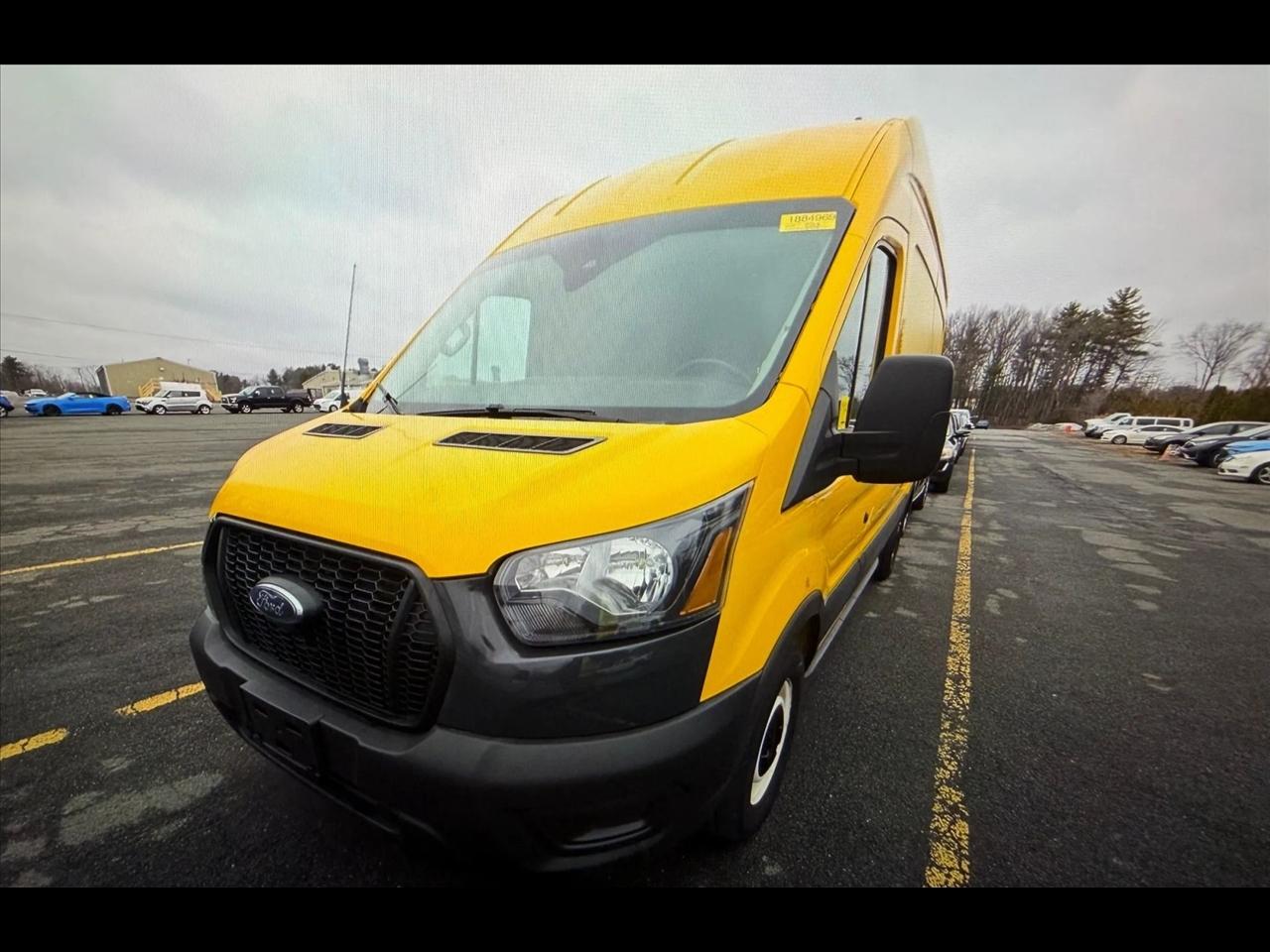 Ford Transit 250 Van Low Roof w/Sliding Pass. 130-in. WB 2021