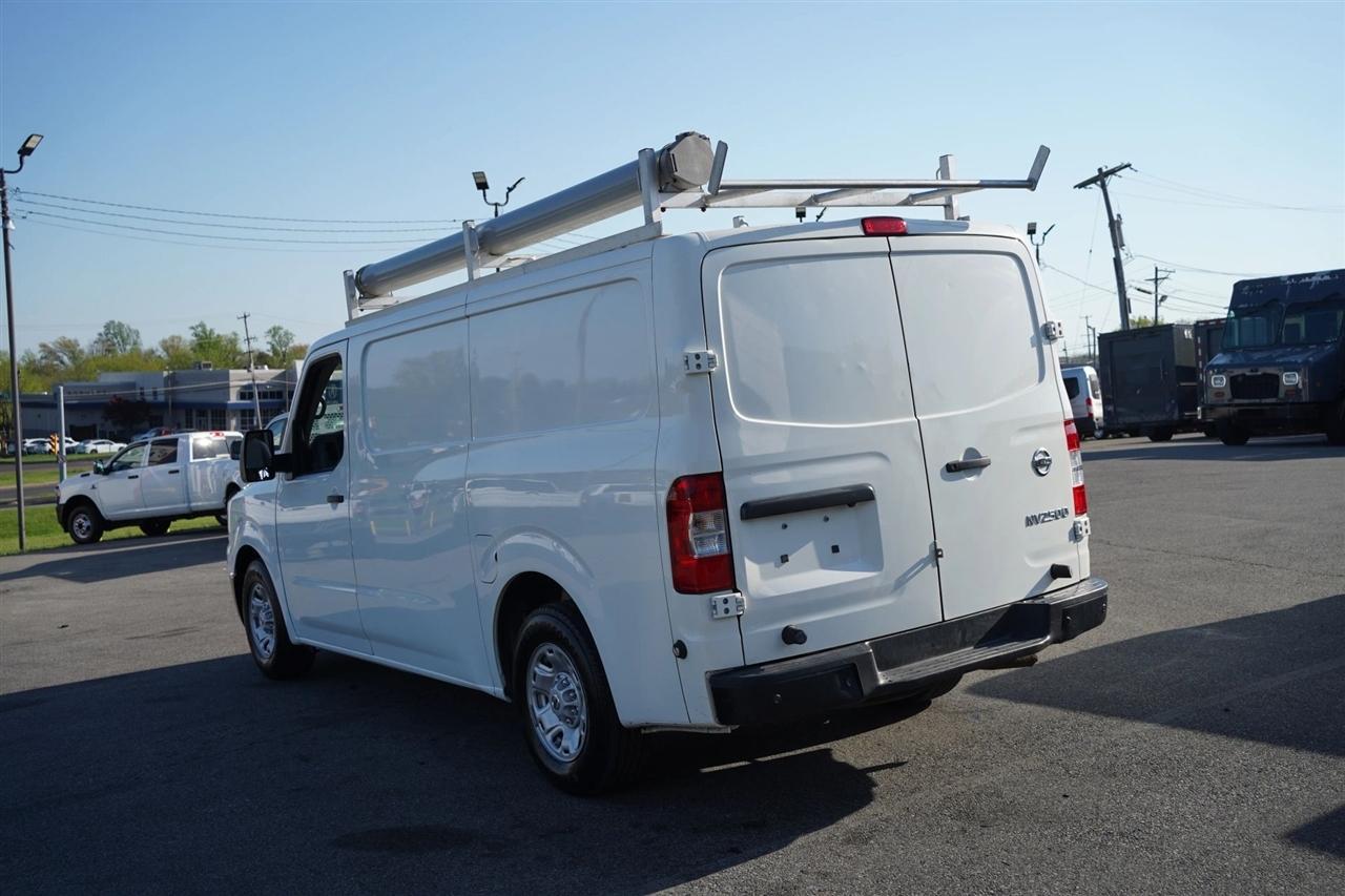 Nissan NV Cargo 2500 HD SV V6 2021