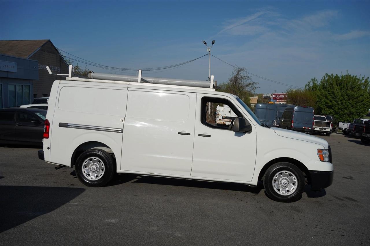 Nissan NV Cargo 2500 HD SV V6 2021