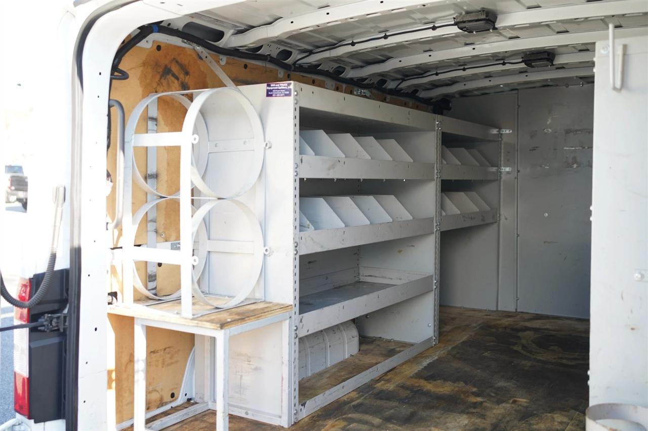 Nissan NV Cargo 2500 HD SV V6 2021