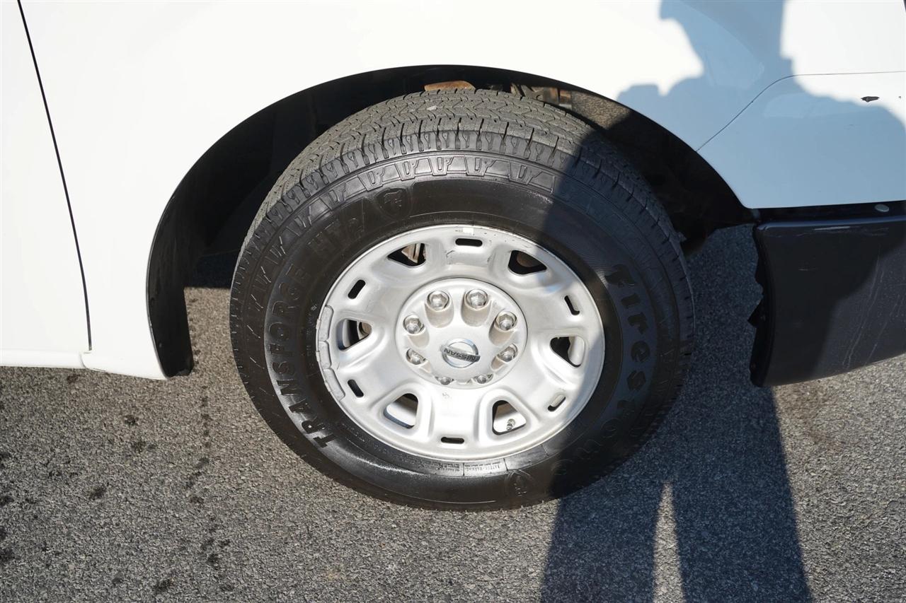 Nissan NV Cargo 2500 HD SV V6 2021