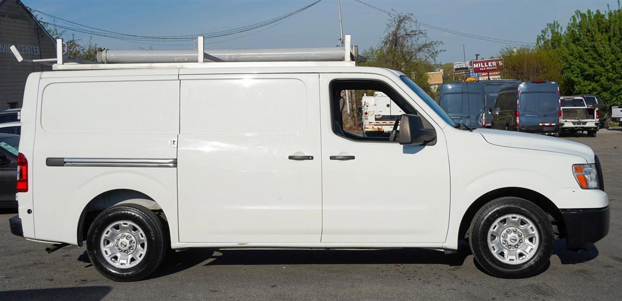 Nissan NV Cargo 2500 HD SV V6 2021