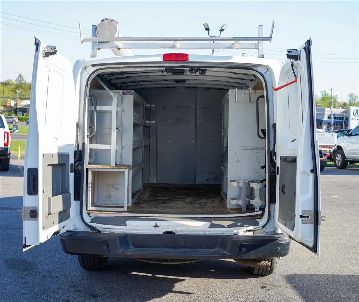 Nissan NV Cargo 2500 HD SV V6 2021