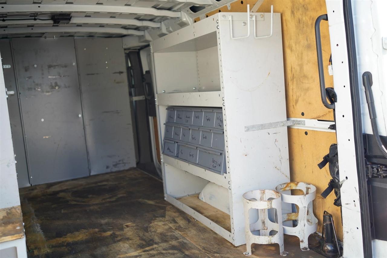 Nissan NV Cargo 2500 HD SV V6 2021